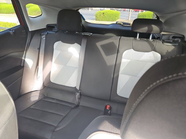 Used 2024 Chevrolet Trax LS w/ LS Convenience Package FWD image 10