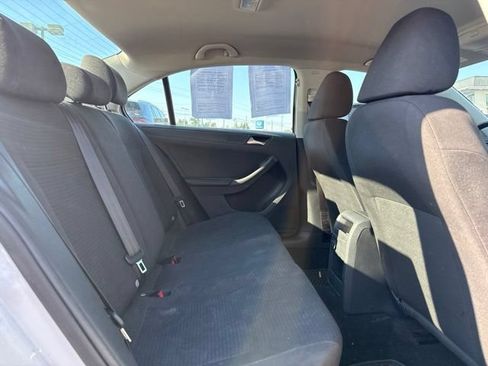 Used 2016 Volkswagen Jetta S FWD image 9