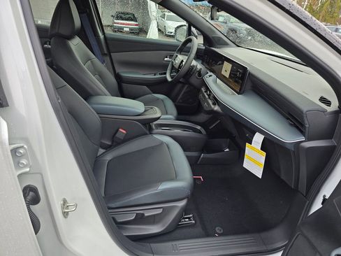 New 2026 Nissan Leaf SV+ w/ Floor Mat Package (SV+) image 11