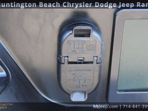 Used 2021 Jeep Gladiator Mojave image 6