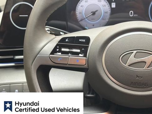 Used 2025 Hyundai Elantra SEL FWD image 22
