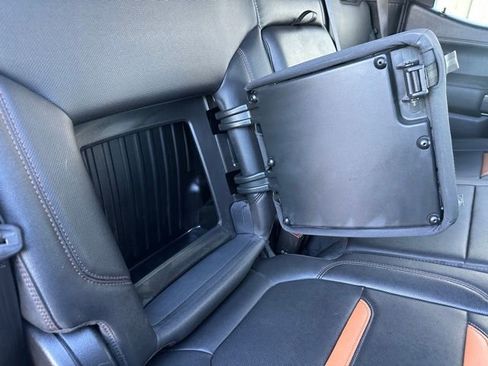 Used 2021 GMC Sierra 1500 AT4 image 30