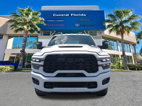 New 2026 RAM 2500 Limited AWD/4WD image 3