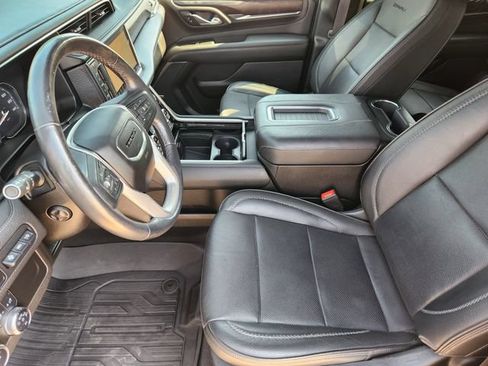 Used 2021 GMC Yukon Denali AWD/4WD image 13
