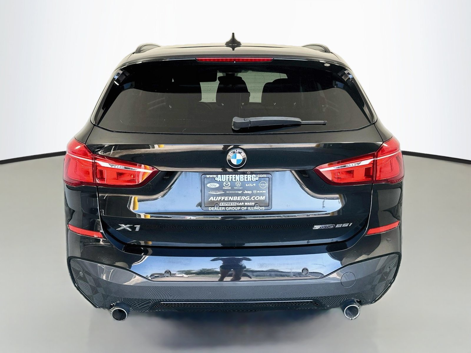 Used 2018 BMW X1 sDrive28i w/ M Sport Package FWD image 6