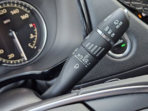 Certified 2025 Cadillac XT5 Premium Luxury image 30