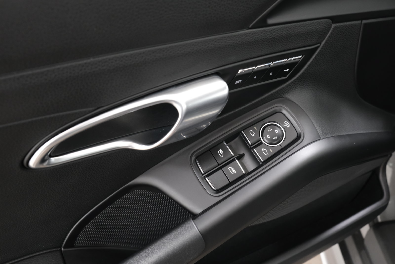 Used 2021 Porsche 718 Cayman RWD image 25