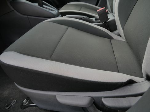 Used 2025 Nissan Versa S w/ Trunk Package FWD image 20