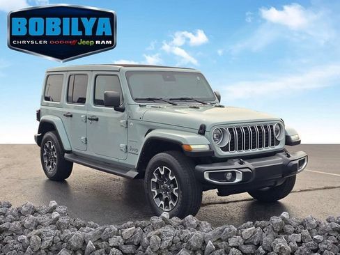 Used 2024 Jeep Wrangler Unlimited Sahara AWD/4WD image 2