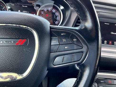 Used 2021 Dodge Challenger SXT RWD image 18