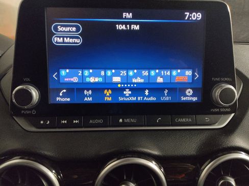 Used 2022 Nissan Sentra SV w/ Trunk Package image 25