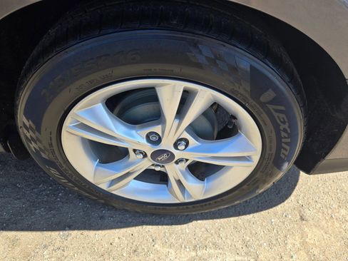 Used 2014 Ford Focus SE image 30