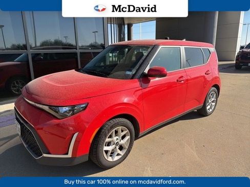 Used 2023 Kia Soul LX w/ LX Technology Package image 1