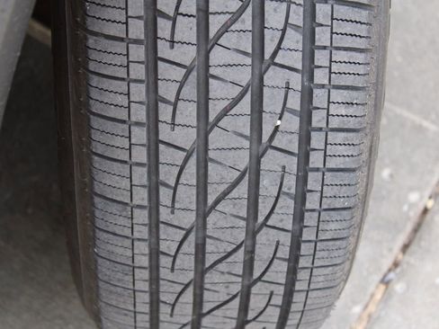 Used 2024 Nissan Rogue SV w/ SV Premium Package image 15