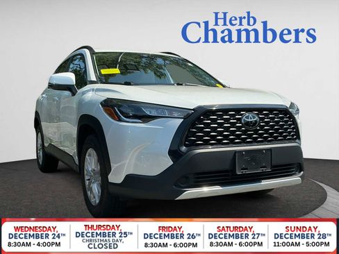 Used 2022 Toyota Corolla Cross LE image 21