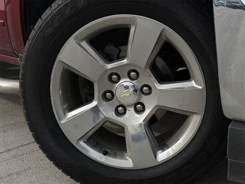 Used 2018 Chevrolet Silverado 1500 LT w/ Texas Edition image 11