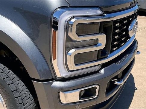 Used 2024 Ford F450 Platinum w/ FX4 Off-Road Package AWD/4WD image 30