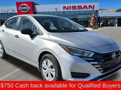 New 2025 Nissan Versa S w/ Trunk Package
