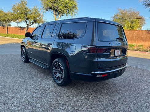 Used 2022 Jeep Wagoneer Series III w/ Convenience Group I image 10