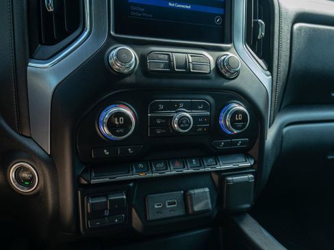 Used 2019 GMC Sierra 1500 Elevation w/ Elevation Value Package AWD/4WD image 27