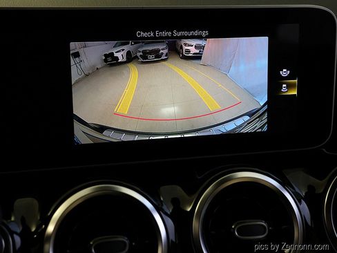 Used 2021 Mercedes-Benz GLA 250 4MATIC image 21