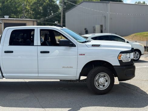 Used 2022 RAM 2500 Tradesman RWD image 9