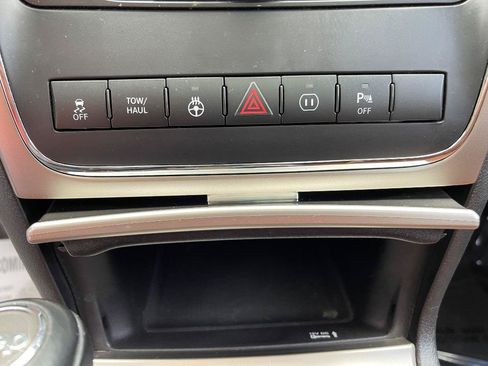 Used 2012 Jeep Grand Cherokee Overland Summit AWD/4WD image 41