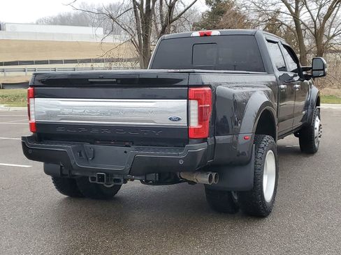 Used 2019 Ford F450 Platinum w/ Platinum Ultimate Package AWD/4WD image 3