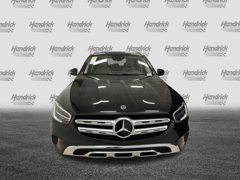 Used 2020 Mercedes-Benz GLC 300 4MATIC image 3
