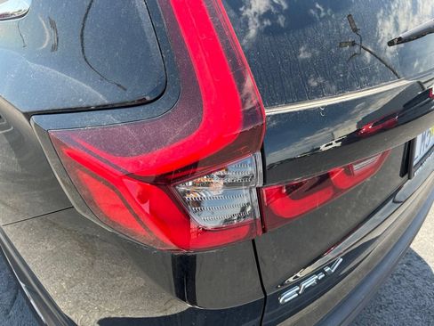 Used 2025 Honda CR-V EX image 17