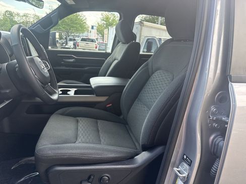 Used 2025 RAM 1500 Big Horn AWD/4WD image 13