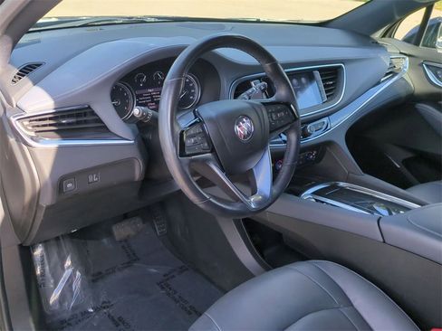 Certified 2023 Buick Enclave Essence image 10