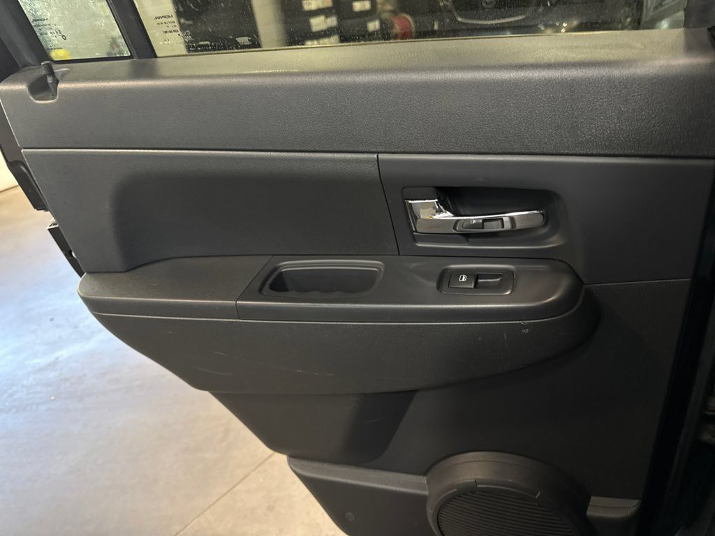 Used 2010 Jeep Liberty Sport w/ Popular Equipment Group AWD/4WD image 12