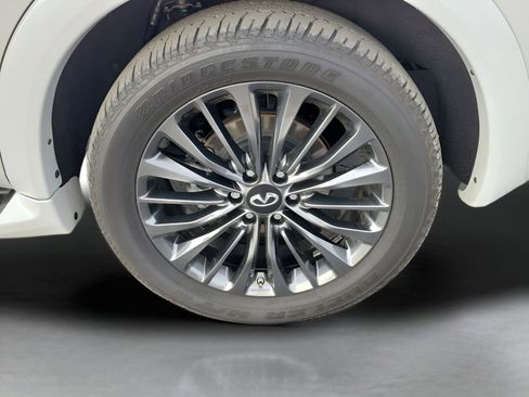 Used 2024 INFINITI QX80 Sensory w/ Cargo Package image 5