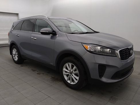 Used 2019 Kia Sorento AWD w/ LX Convenience Package image 11