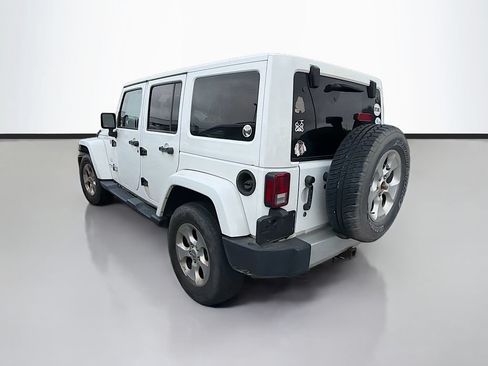 Used 2014 Jeep Wrangler Unlimited Sahara w/ Max Tow Package AWD/4WD image 6