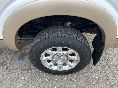 Used 2013 Ford F350 Lariat image 12