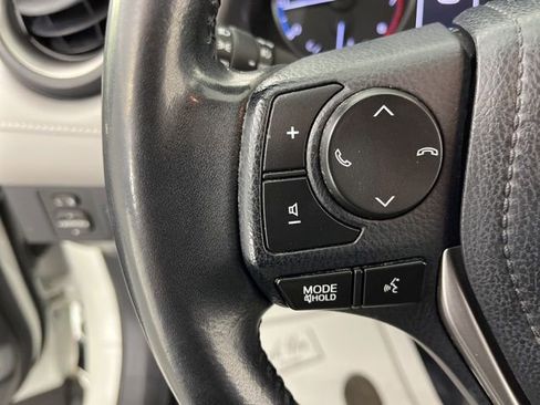 Used 2018 Toyota RAV4 XLE image 22