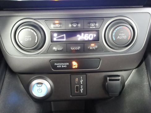 Used 2025 Nissan Leaf S FWD image 38