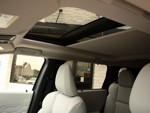 New 2025 Mitsubishi Outlander SEL image 4