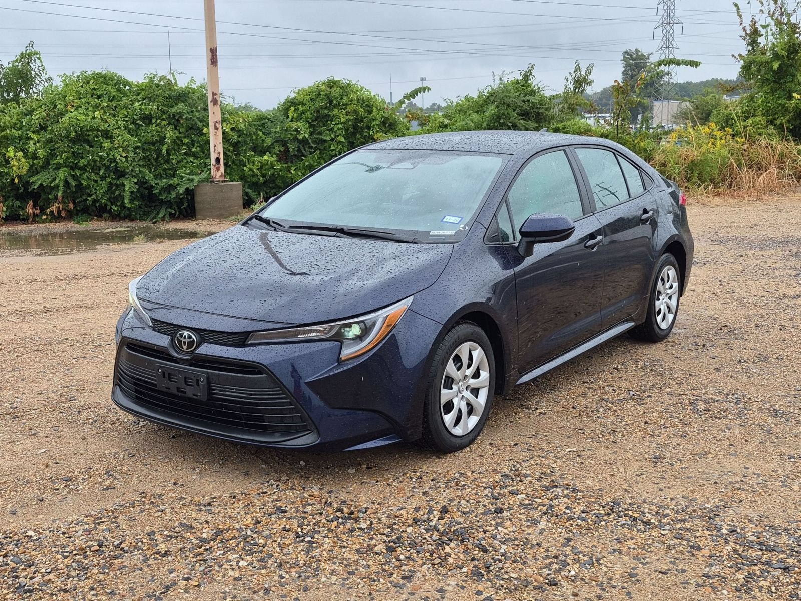 Used 2025 Toyota Corolla LE FWD image 10