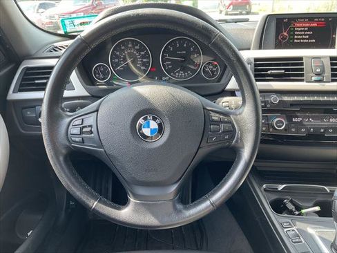 Used 2016 BMW 320i xDrive Sedan AWD/4WD image 29
