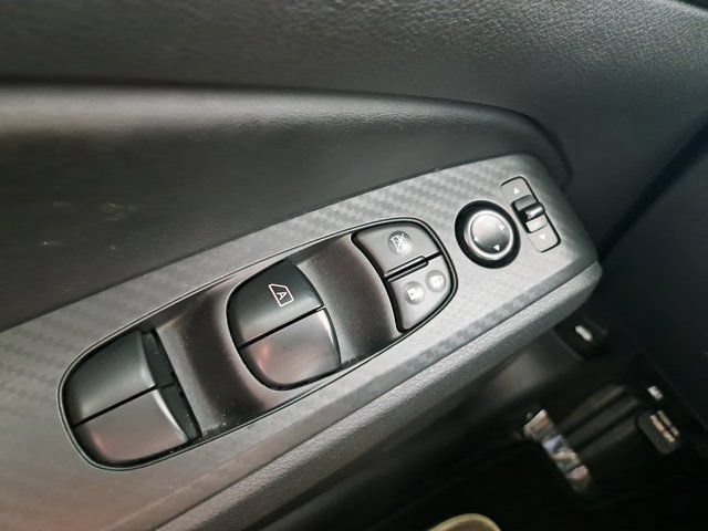 Used 2025 Nissan Altima 2.5 SV FWD image 21