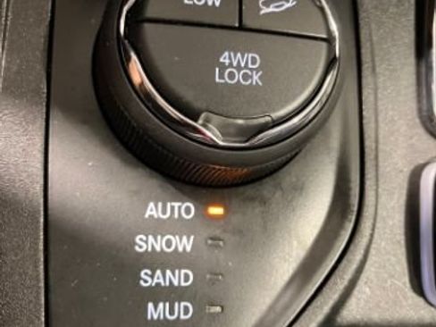Used 2020 Jeep Compass Trailhawk AWD/4WD image 57