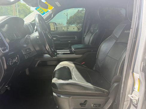 Used 2020 RAM 2500 Laramie w/ Night Edition AWD/4WD image 8