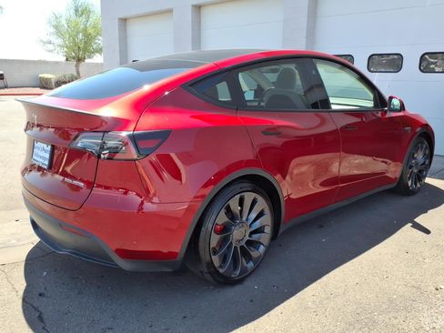 Used 2024 Tesla Model Y Performance AWD/4WD image 3