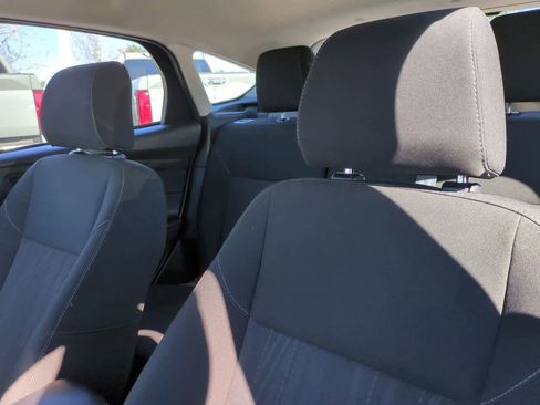 Used 2017 Ford Focus SE image 8