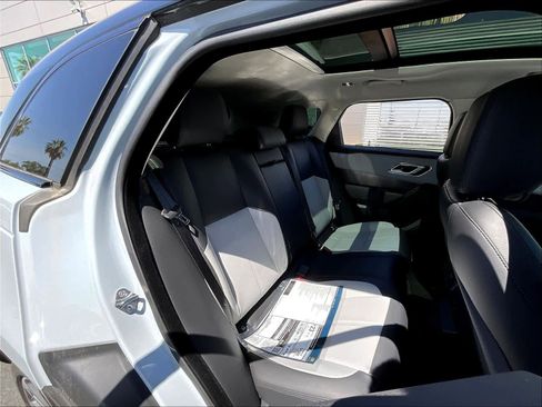 New 2025 Land Rover Range Rover Velar Dynamic SE image 26