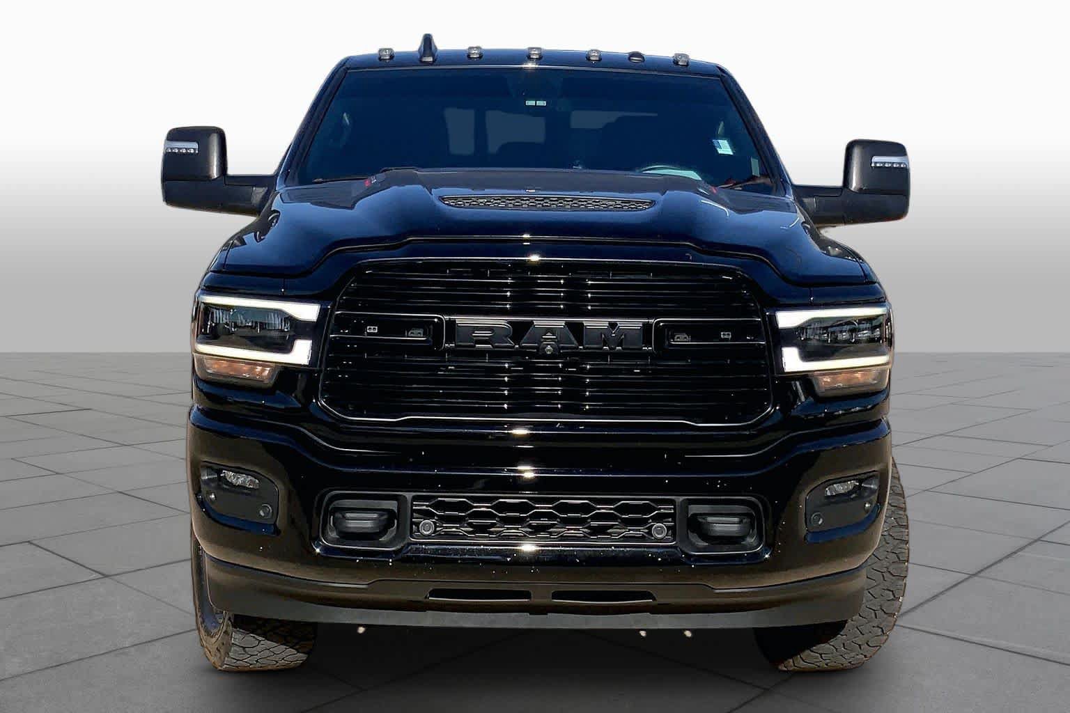 Used 2024 RAM 2500 Laramie w/ Night Edition AWD/4WD image 4