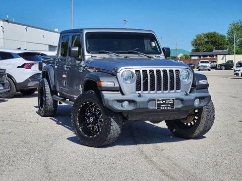 Used 2020 Jeep Gladiator Sport w/ Quick Order Package 24S AWD/4WD image 45